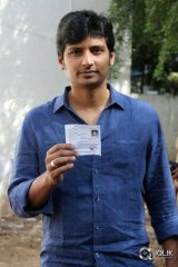 Celebrities Cast Vote in TN Elections